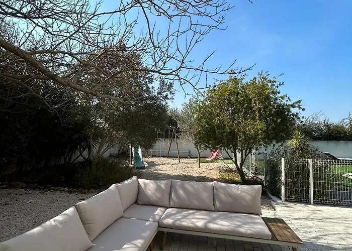 Location Avec Piscine Proche De La Sauvian